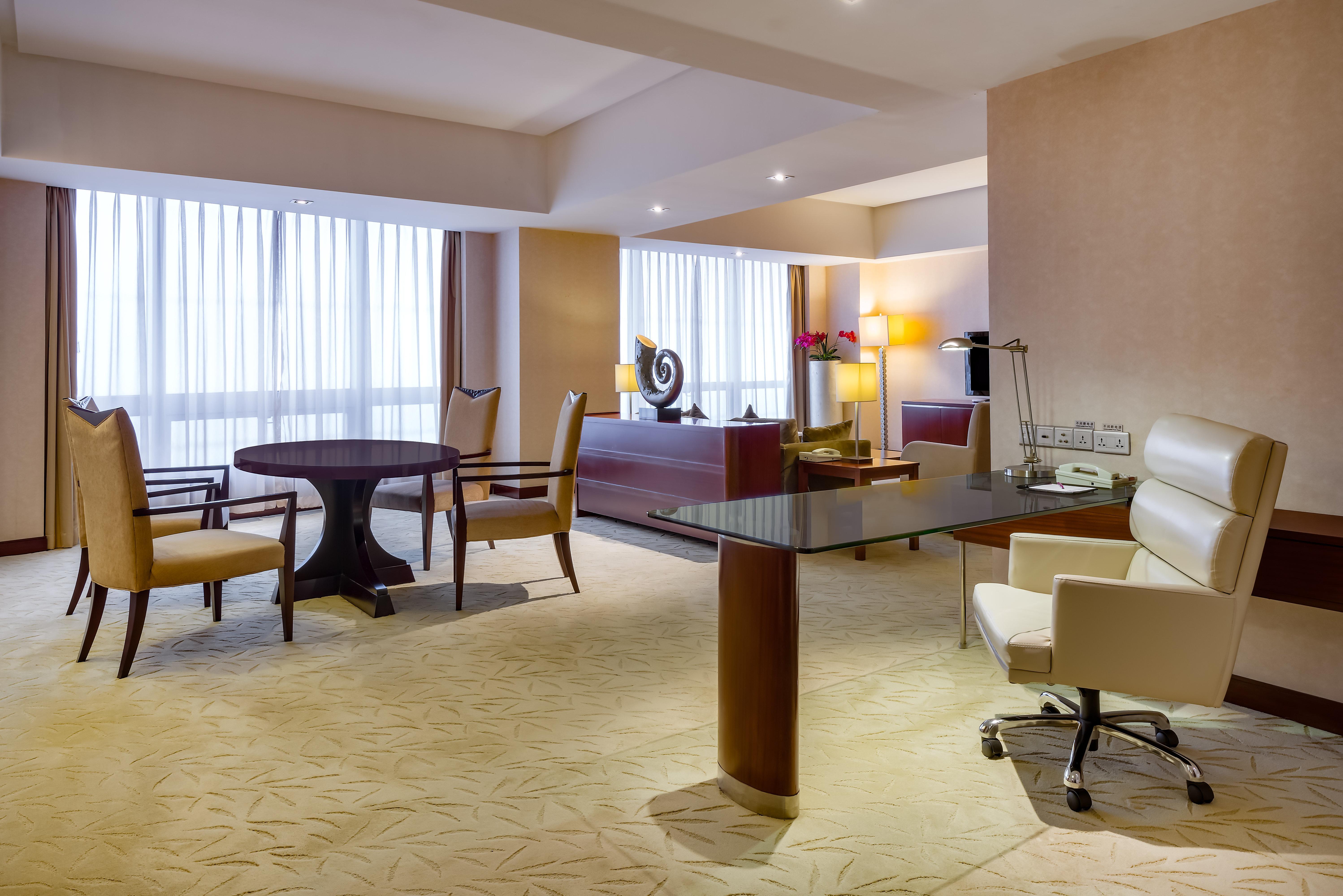 فندق Crowne Plaza Yantai Sea View By Ihg المظهر الخارجي الصورة